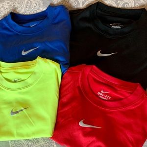 Boys Nike tshirts all size M (10-12)